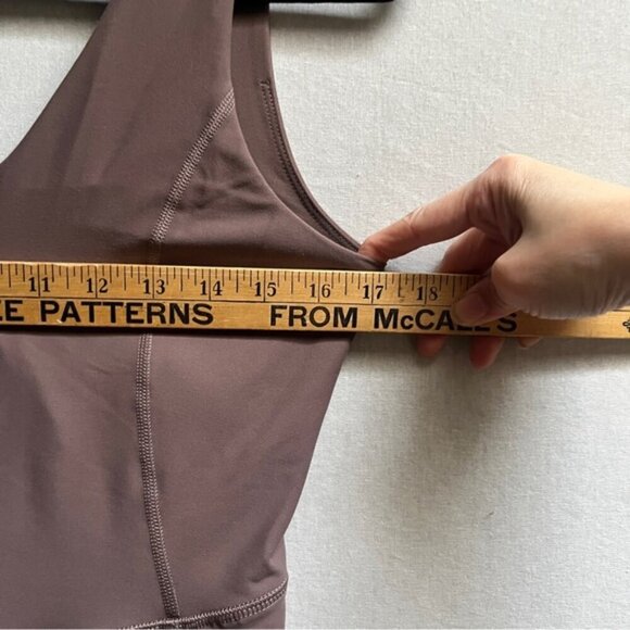 Old Navy Active cropped body jumpsuit padded sports bra Sz S - Picture 12 of 12